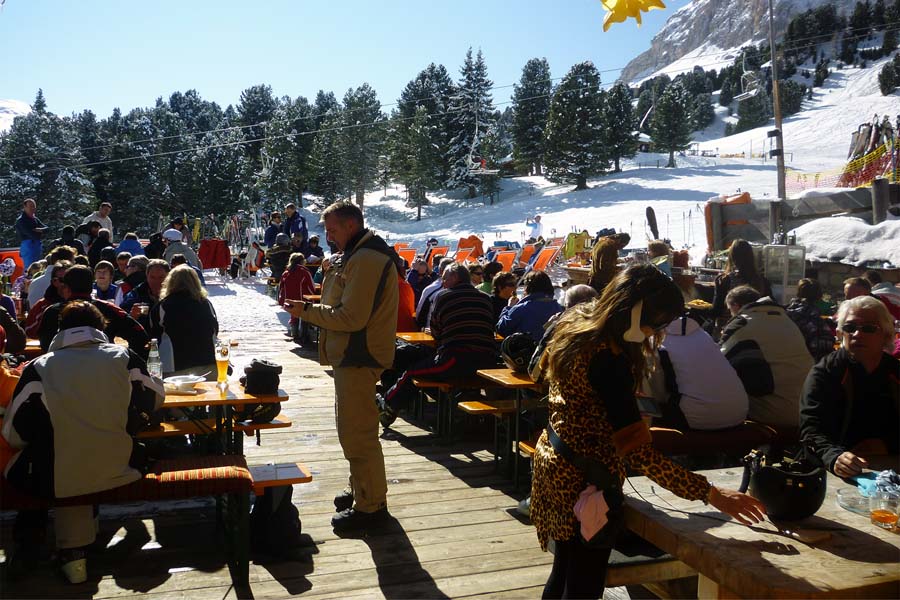 Almhütte mit Sonnenterrasse im Winter